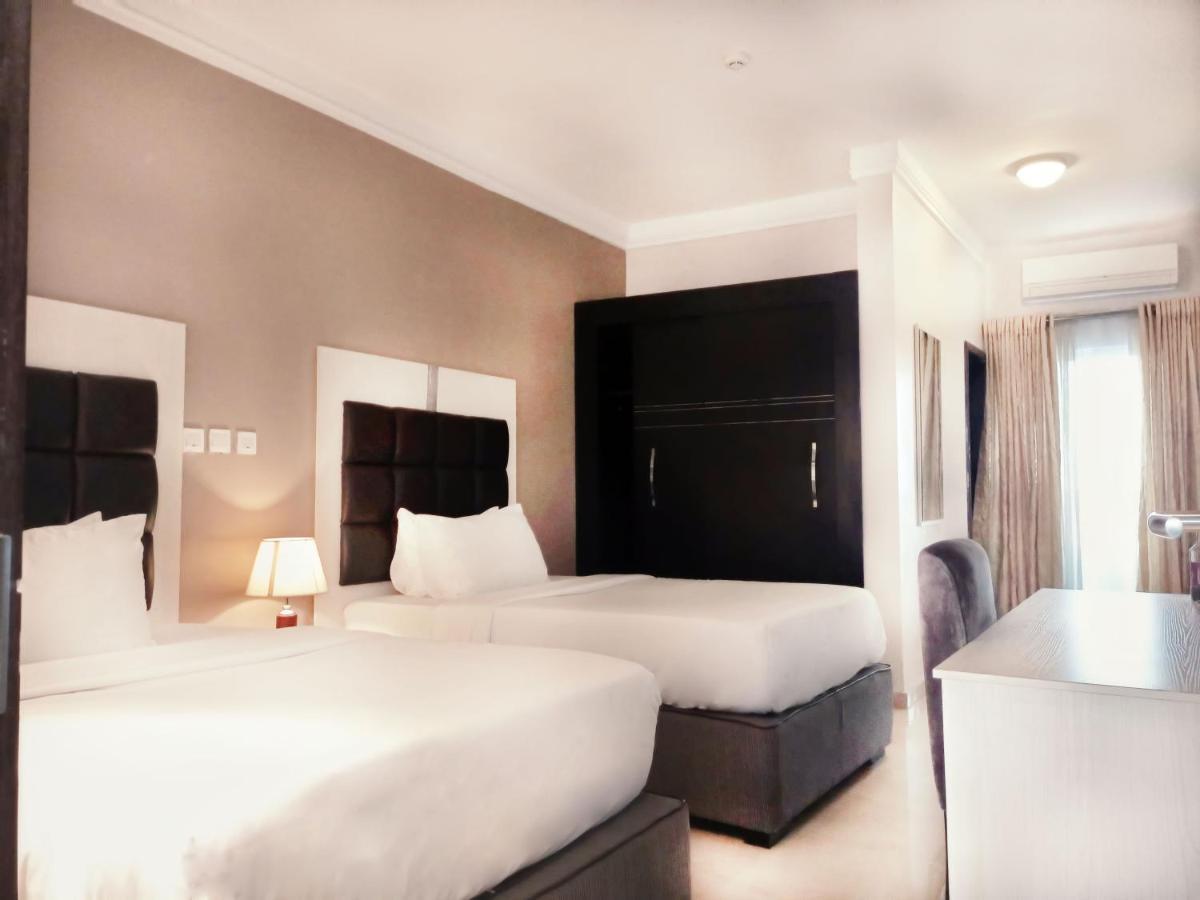 Swiss International Beland Hotel Owerri Exteriör bild